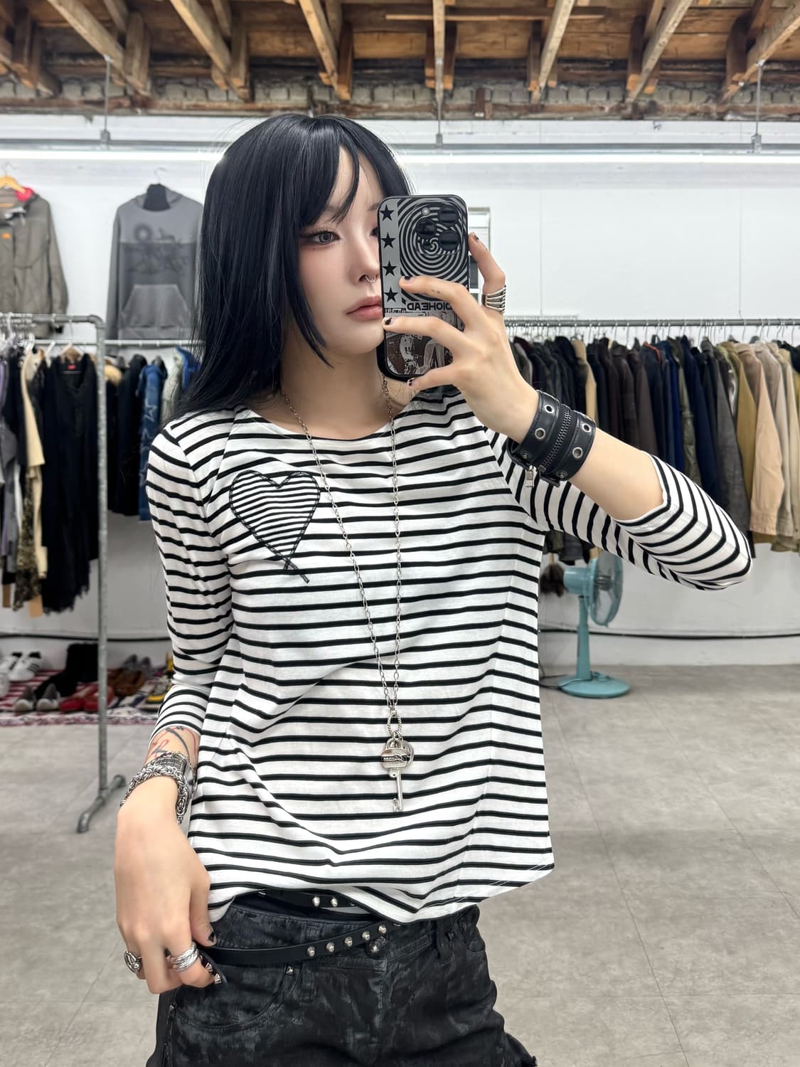 랑방 하트 롱 슬리브 상품이미지1