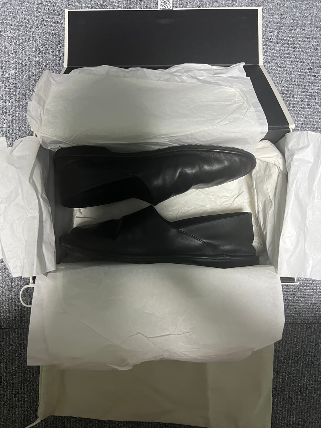 로에베 폴리오 Loewe folio (42) 상품이미지8