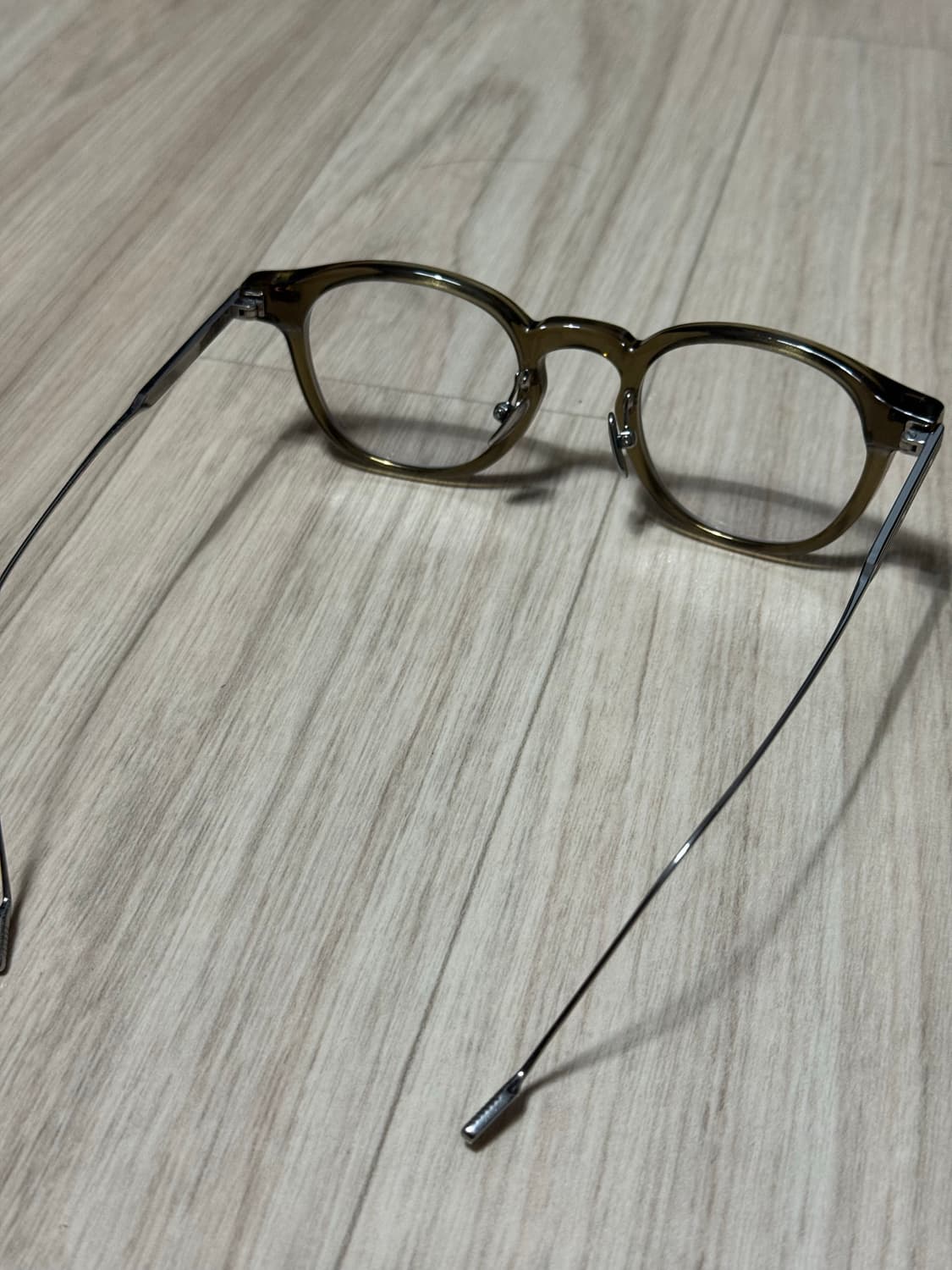 젠틀몬스터 롭01 카키 안경 상품이미지6