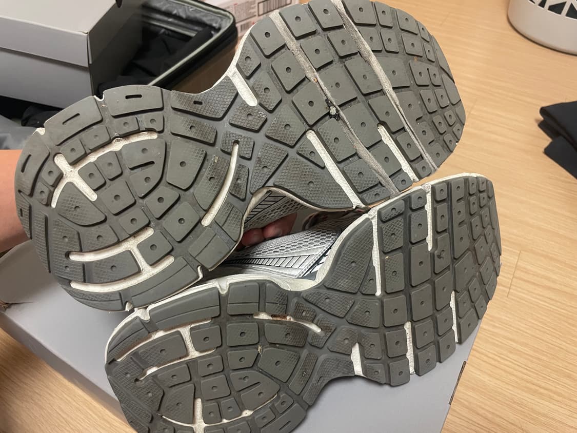 (42) 발렌시아가 3xl 그레이 레드 상품이미지5