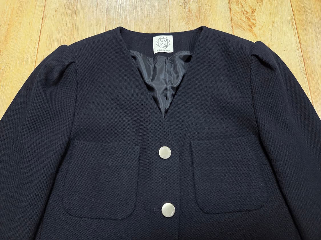 앳코너(at.corner) 트위드 V넥 2버튼 크롭자켓 55 상품이미지4