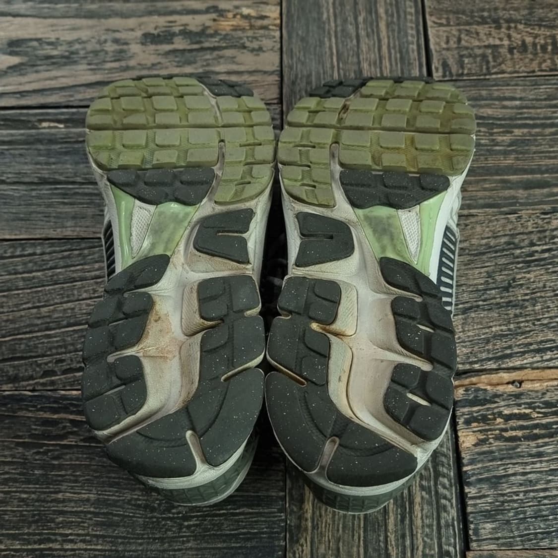 [나이키] 줌 보매로 5 코블스톤 운동화 M19238 상품이미지7