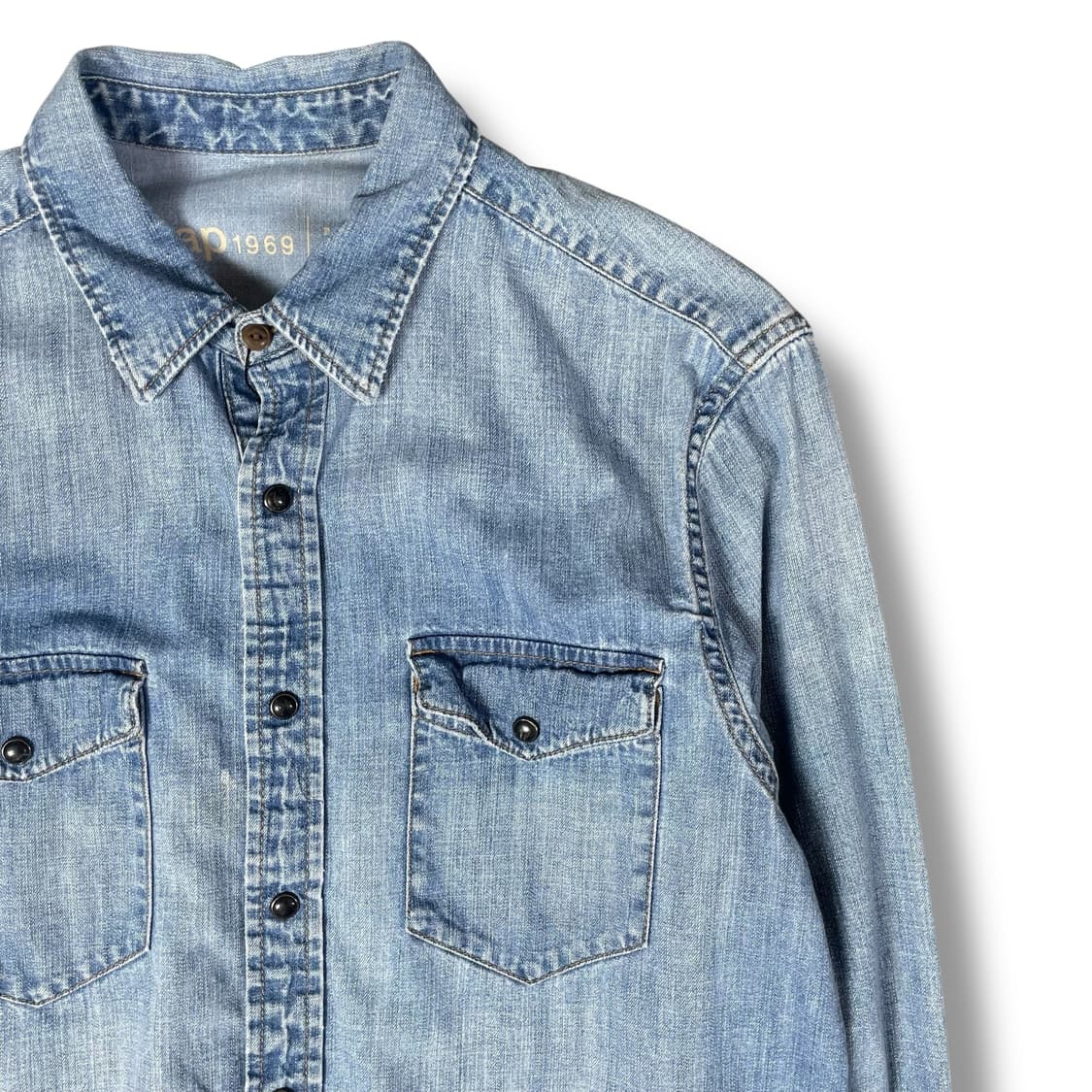 GAP 1969 투포켓 코튼 연청 데님 셔츠 상품이미지3