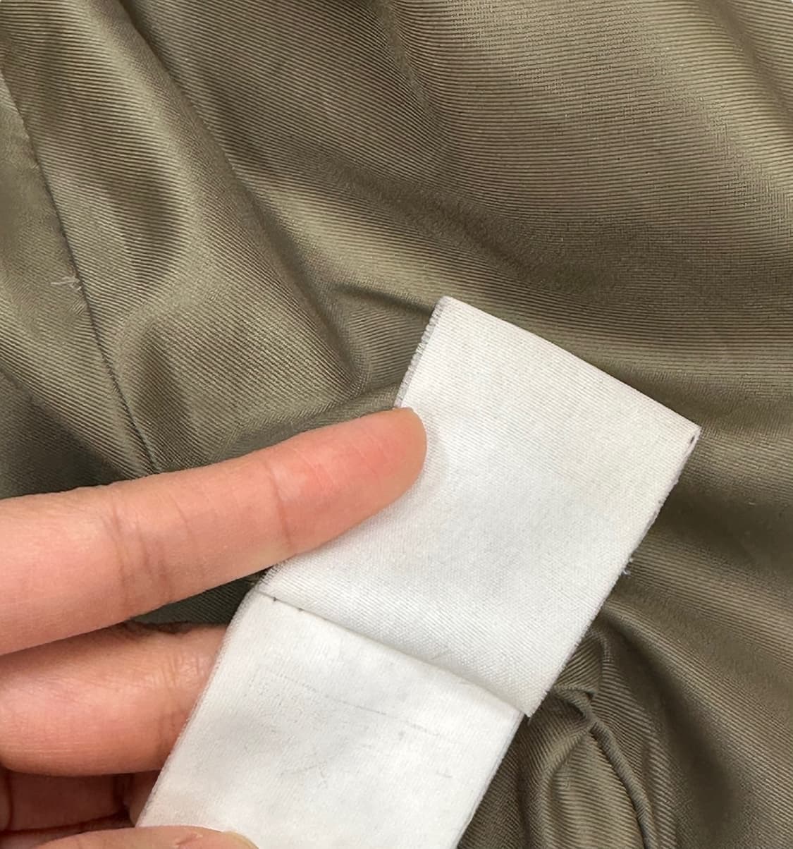 YSL 생로랑 구스다운 패딩 카키 (XXL) 상품이미지9