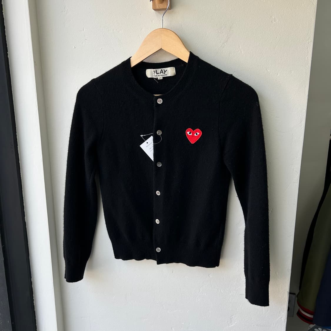 16787 - 꼼데가르송 레드 와펜 울 가디건 (울 100%) 상품이미지1