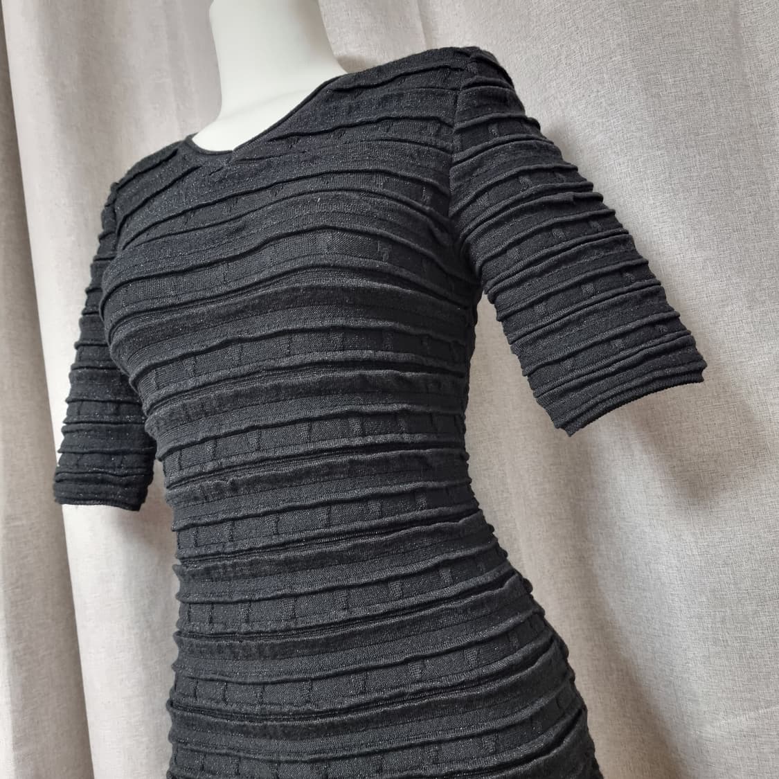 모조에스핀 시퀸 스판 니트 원피스 (55) 상태최상 상품이미지4