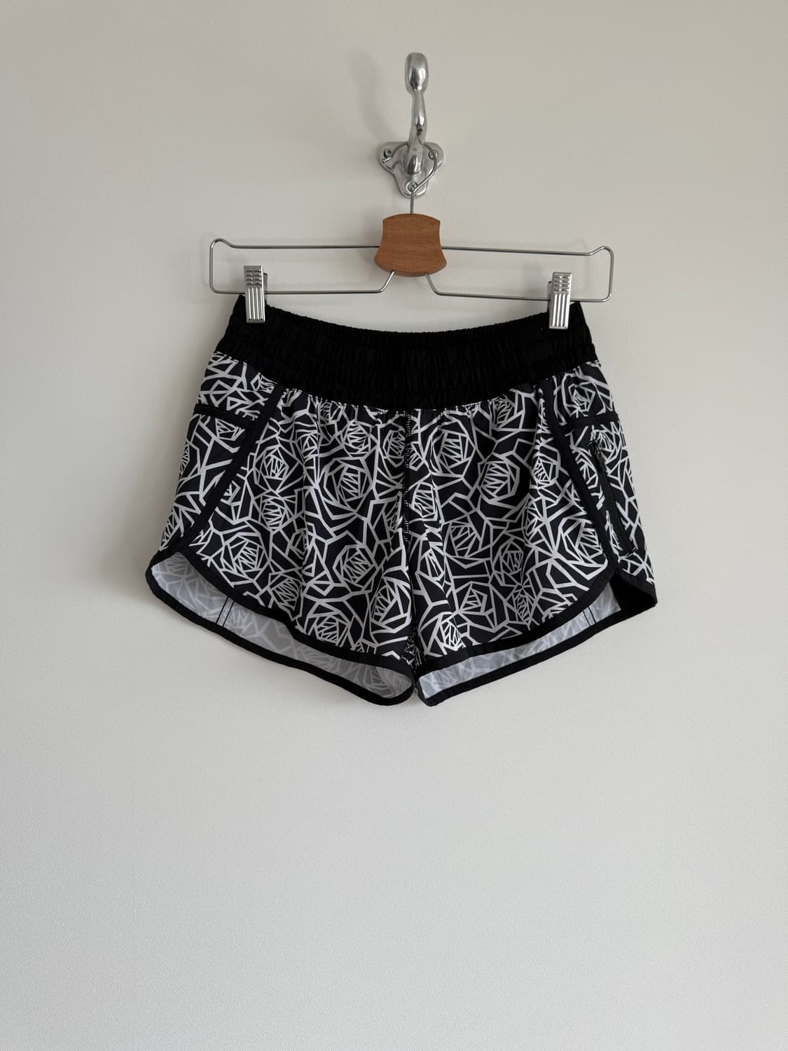 룰루레몬(Lululemon) 숏팬츠 상품이미지1