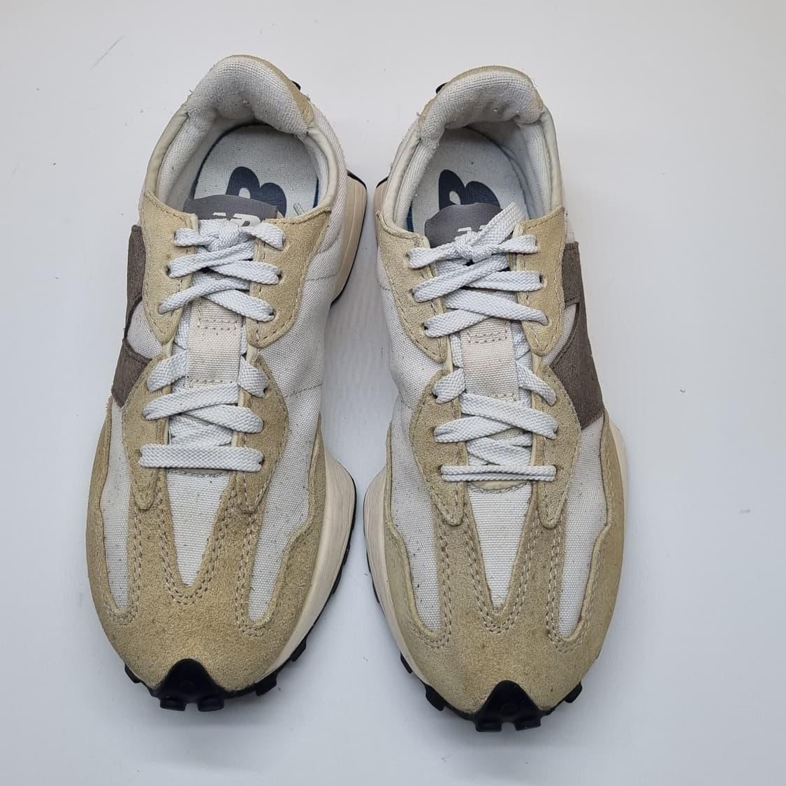 뉴발란스 327 여성운동화230. 상품이미지2