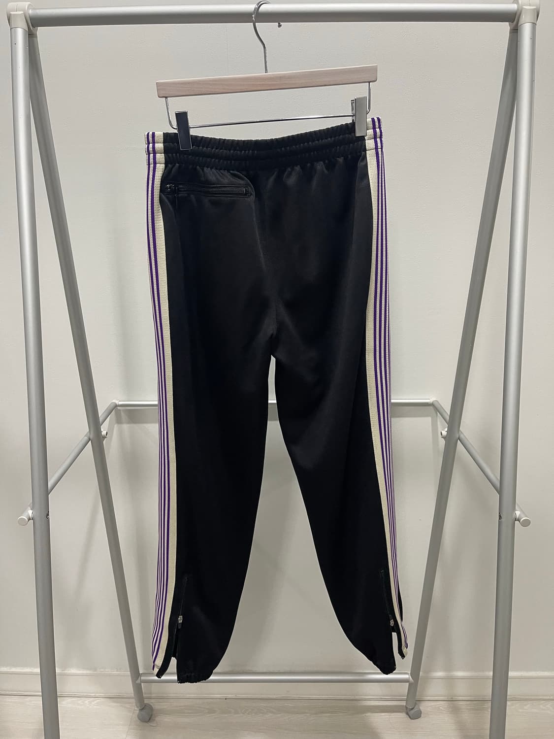 니들스 트랙팬츠 2 사이즈 (퍼플라인) y2k 갸루 상품이미지3
