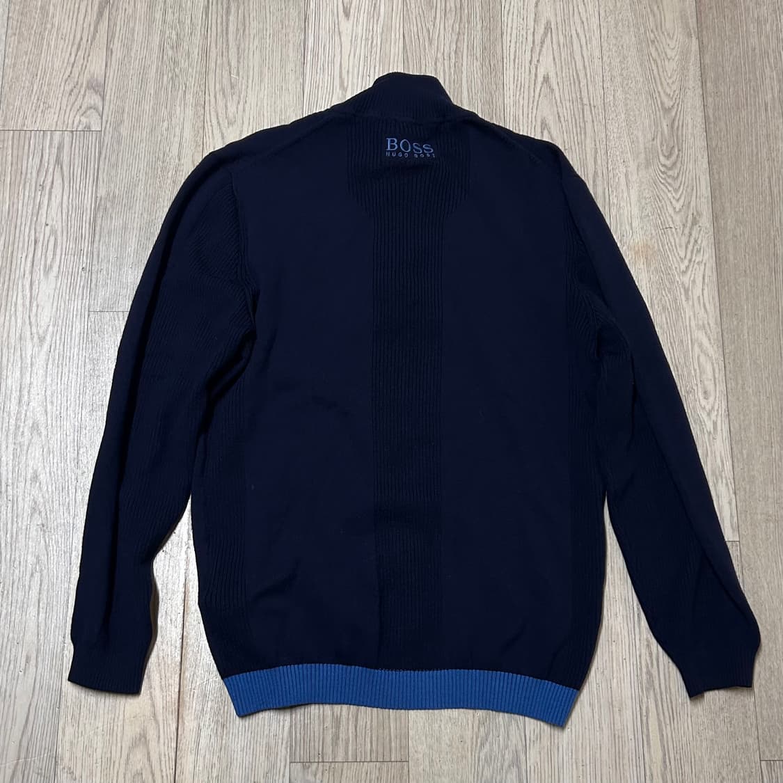 휴고보스 국문 정품 반집업 니트 95-100 상품이미지2