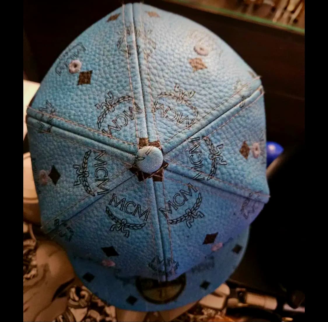 MCM 천연가죽 모자 한정판 팝니다 상품이미지6