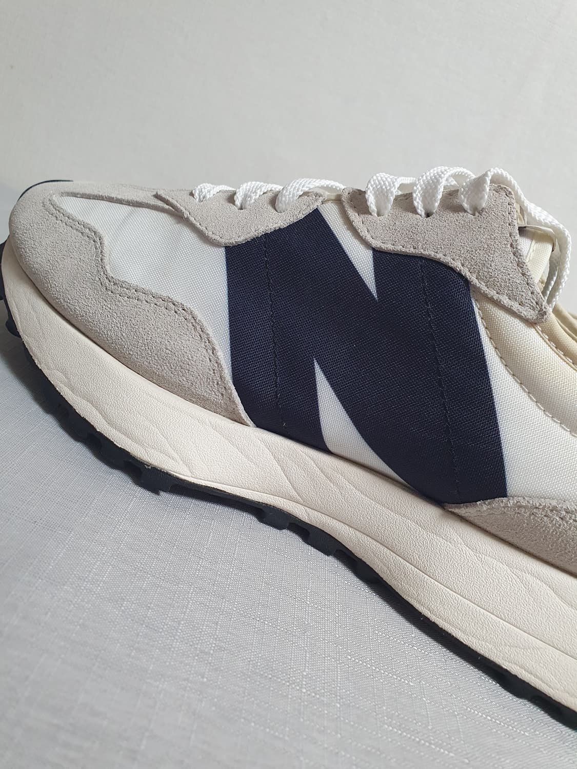 255mm 뉴발란스 327 그레이 블랙 스니커즈 상품이미지7