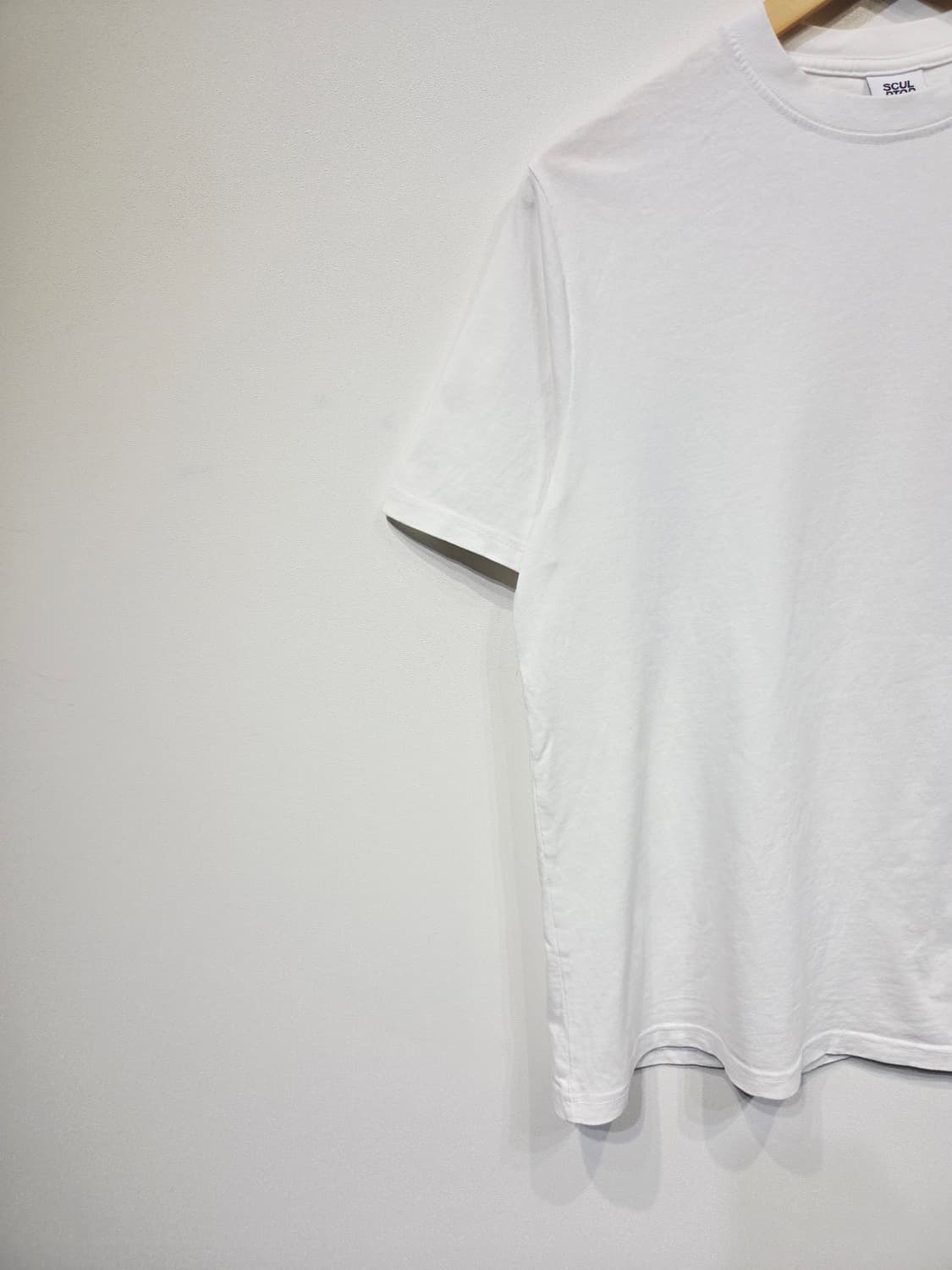 스컬프터 시그니처 로고 반팔 티셔츠 화이트 상품이미지4