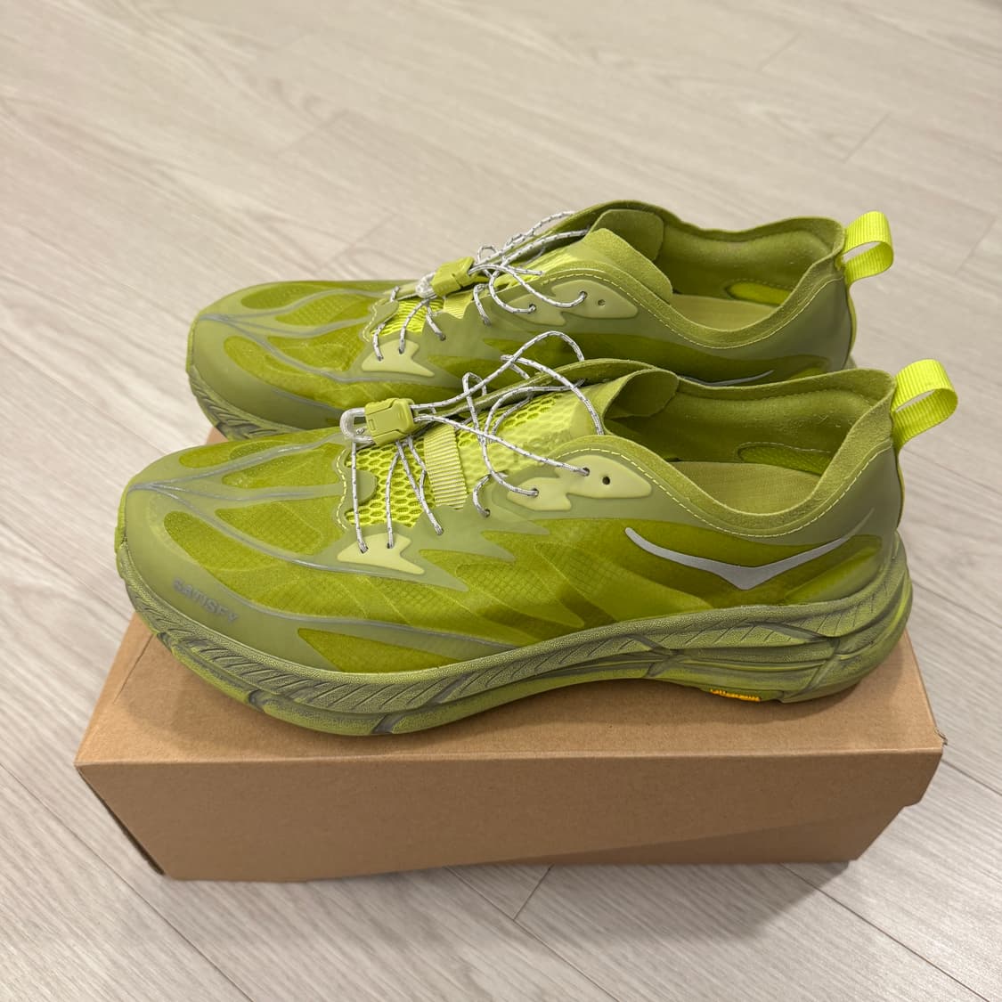 [275] 새티스파이x호카 마파테 스피드 4 라이트 설퍼 상품이미지4