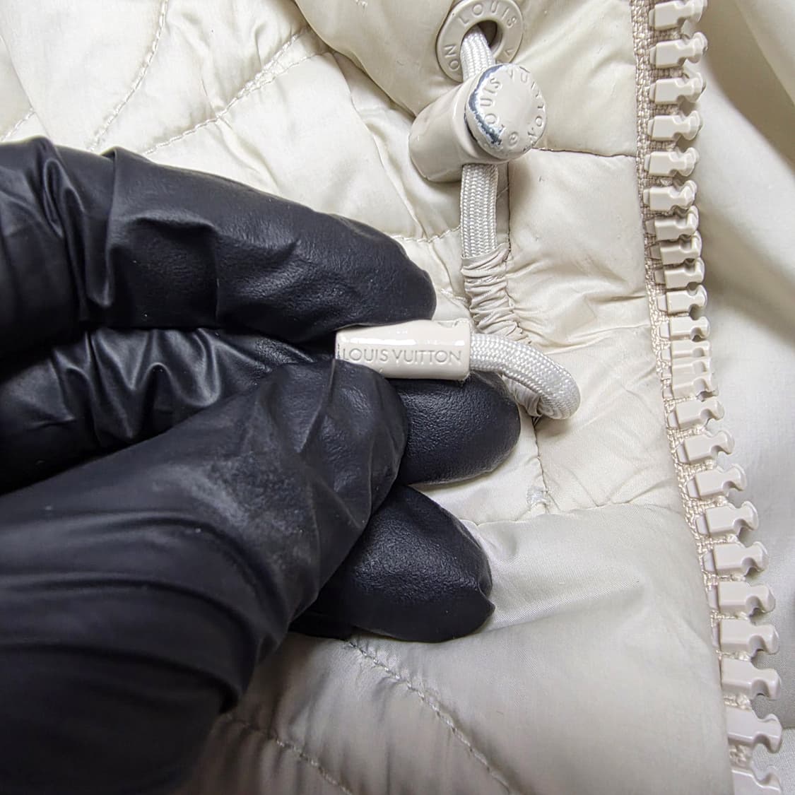 {클로젯}[52][백화점판]루이비통 플라워 퀄팅 패딩 자켓 상품이미지9