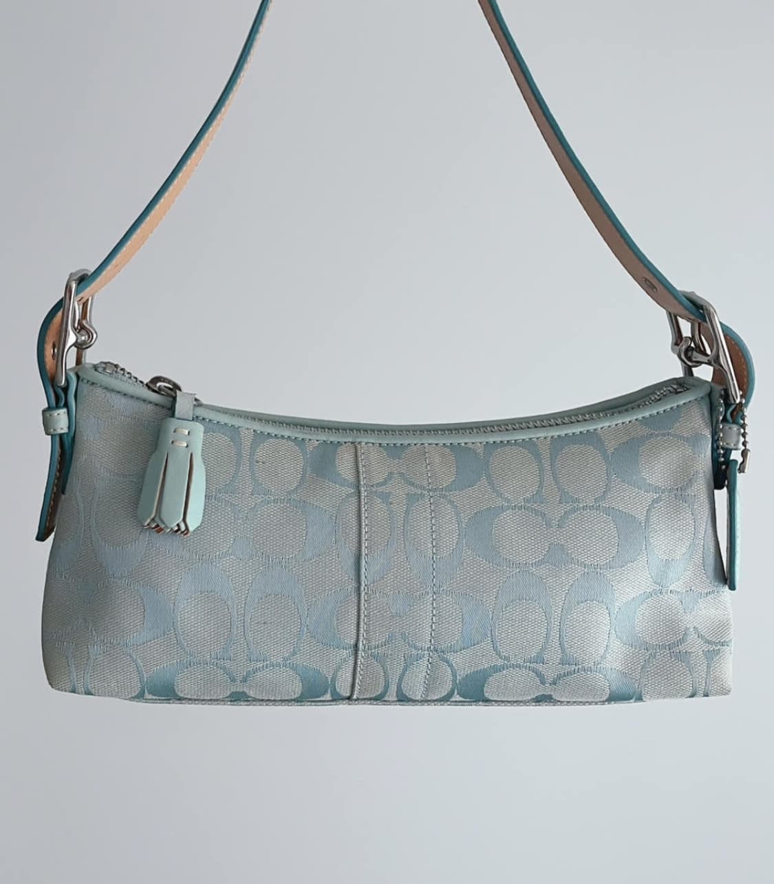 코치 바게트백 상품이미지2