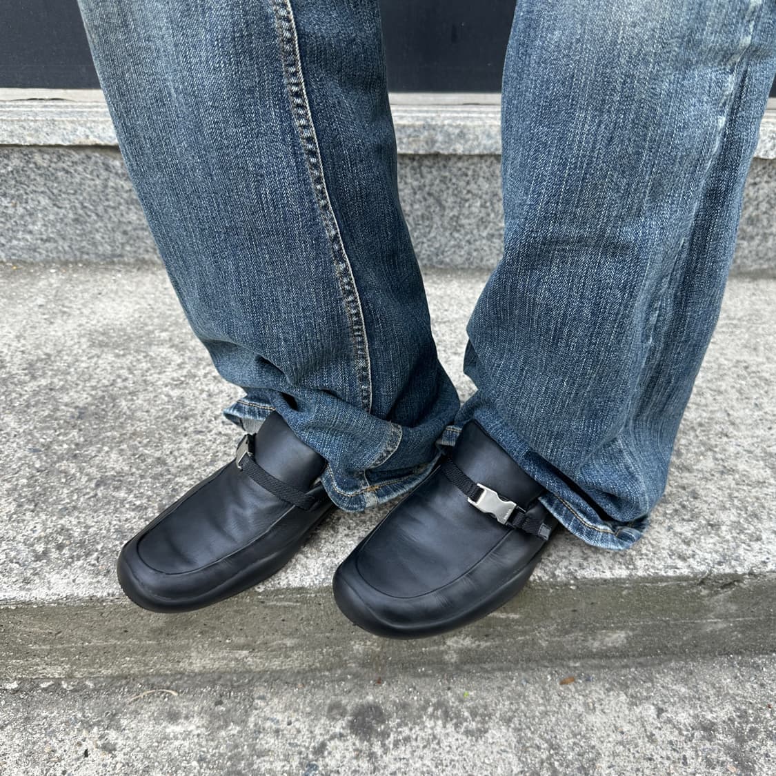 00s 레어 블랙 프라다 스포츠 버클 로퍼 상품이미지8