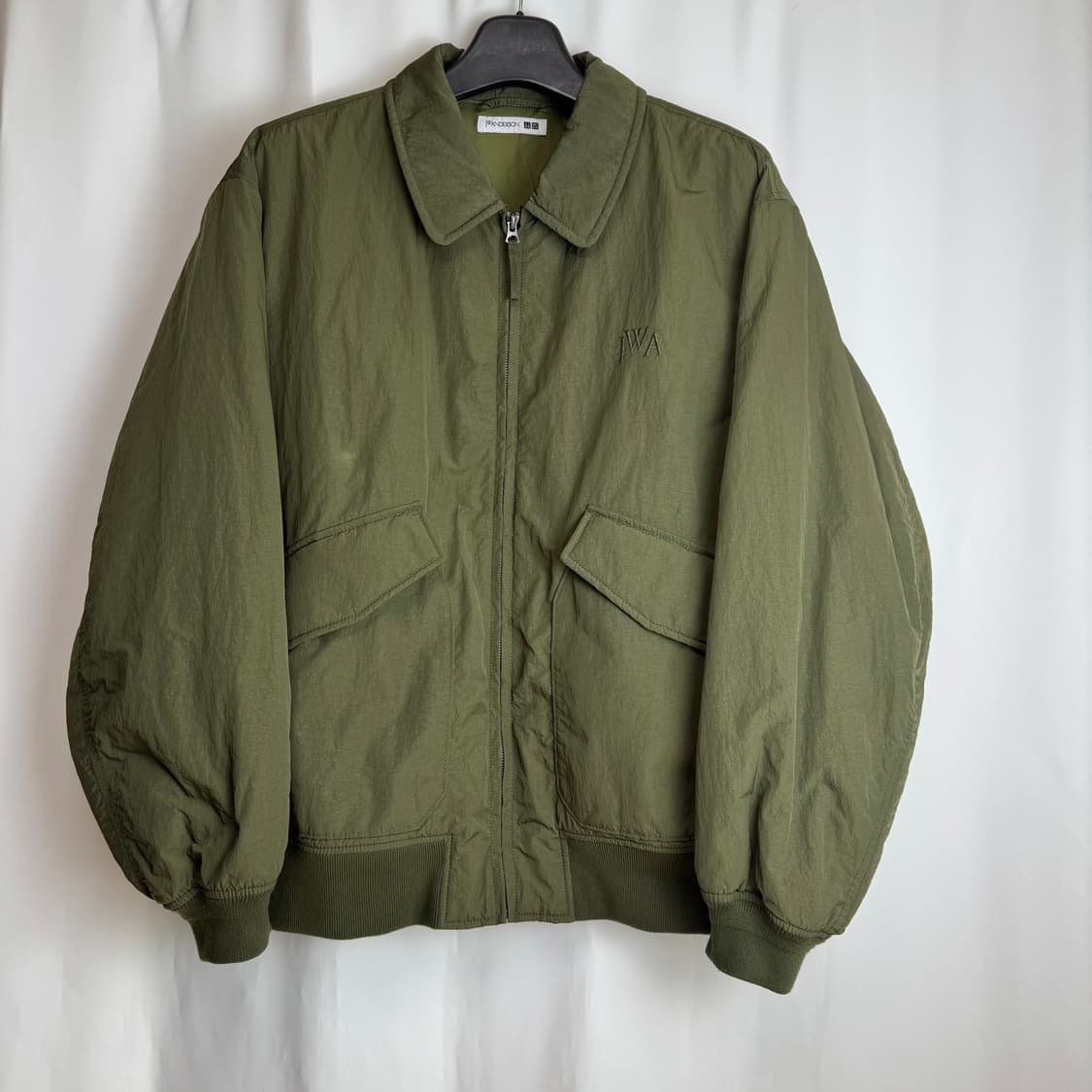 유니클로 x JW앤더슨 패디드 숏 블루종 자켓 올리브 3XL 상품이미지5