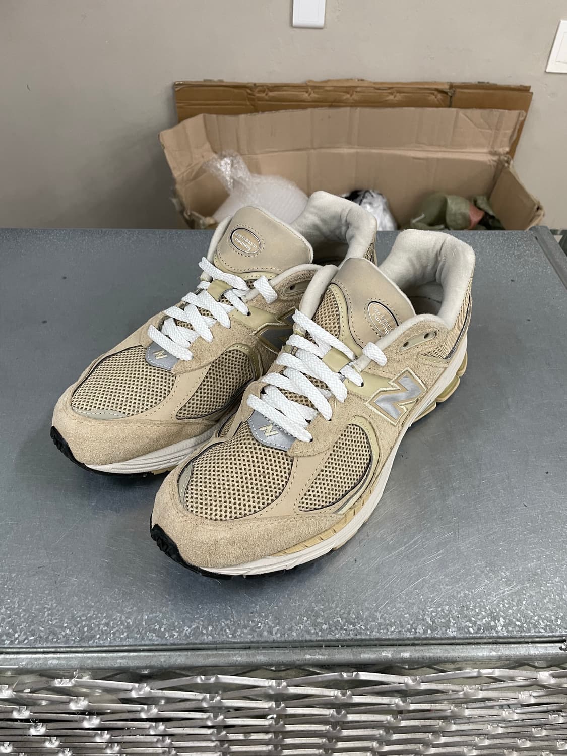 뉴발란스 2002R 270 상품이미지2