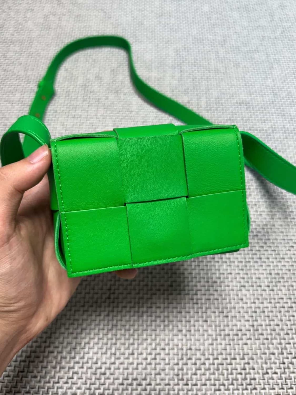 보테가베네타 카세트백 미니 크로스백 상품이미지1