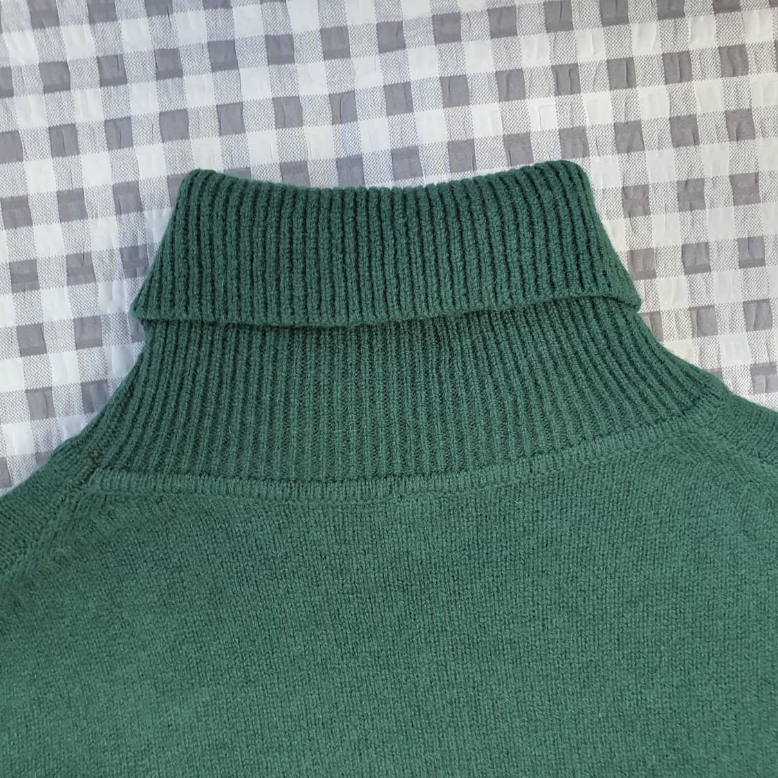 유니클로 울100 터틀넥 니트 남자95 상품이미지5