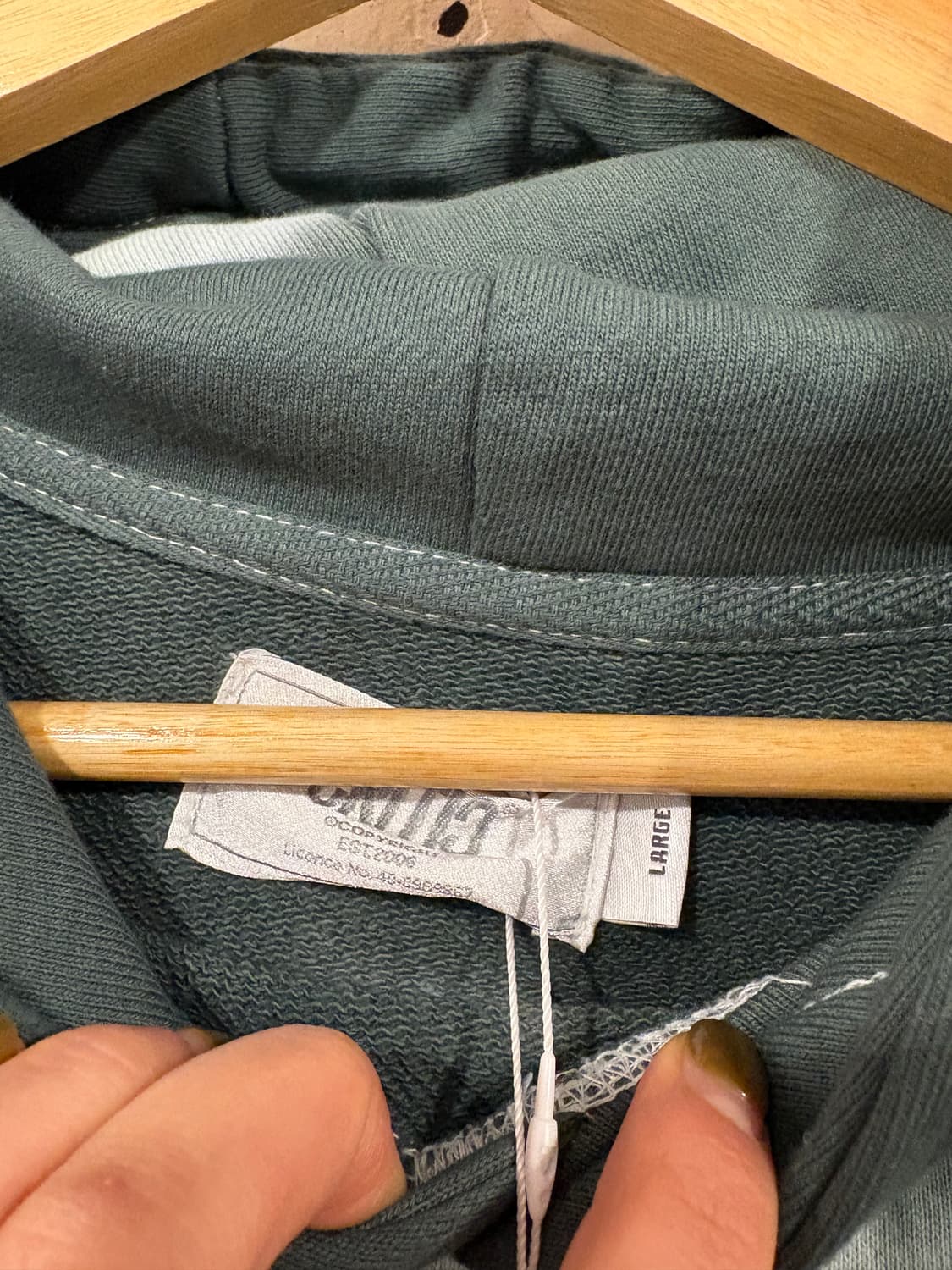 크리틱 후드티 상품이미지4