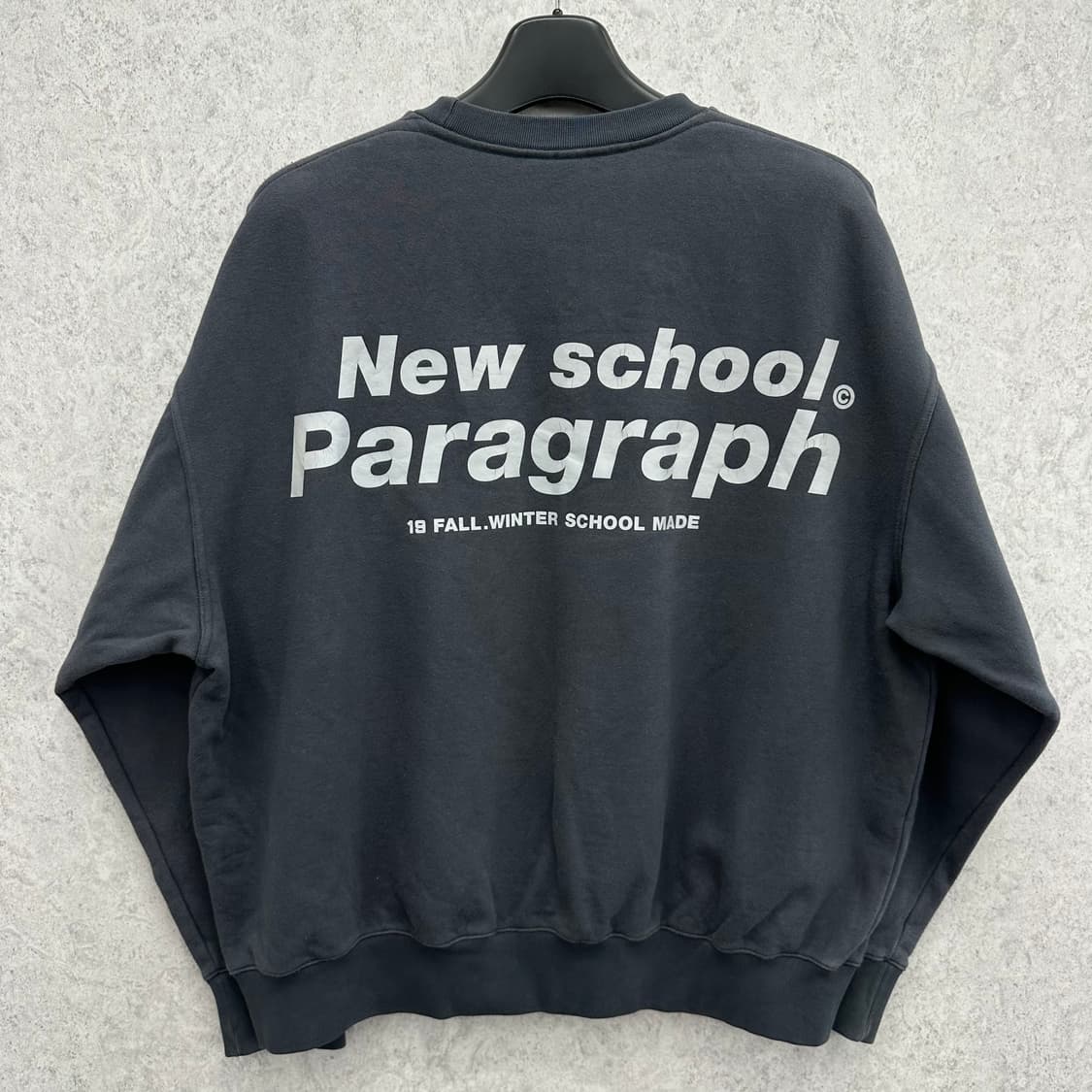 Free Paragraph 패러그래프 남자 오버핏 맨투맨 상품이미지2