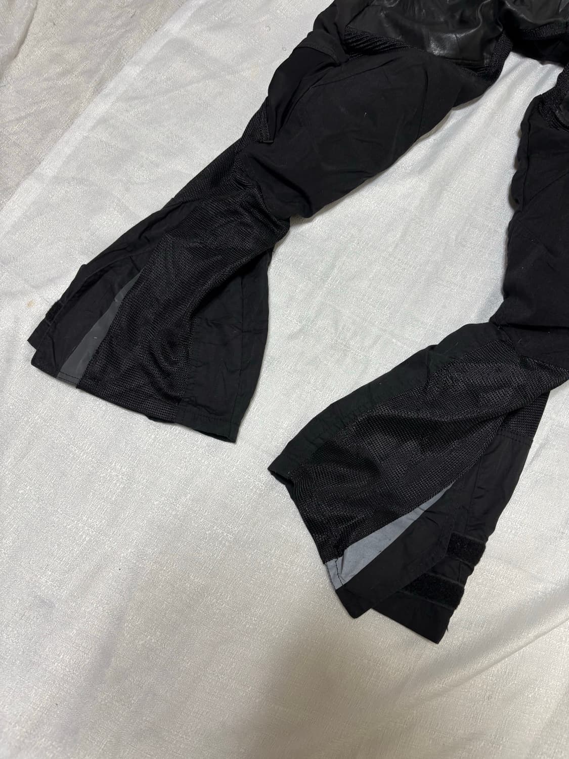 “Field Core”Biker Mesh Detail Pants 상품이미지3