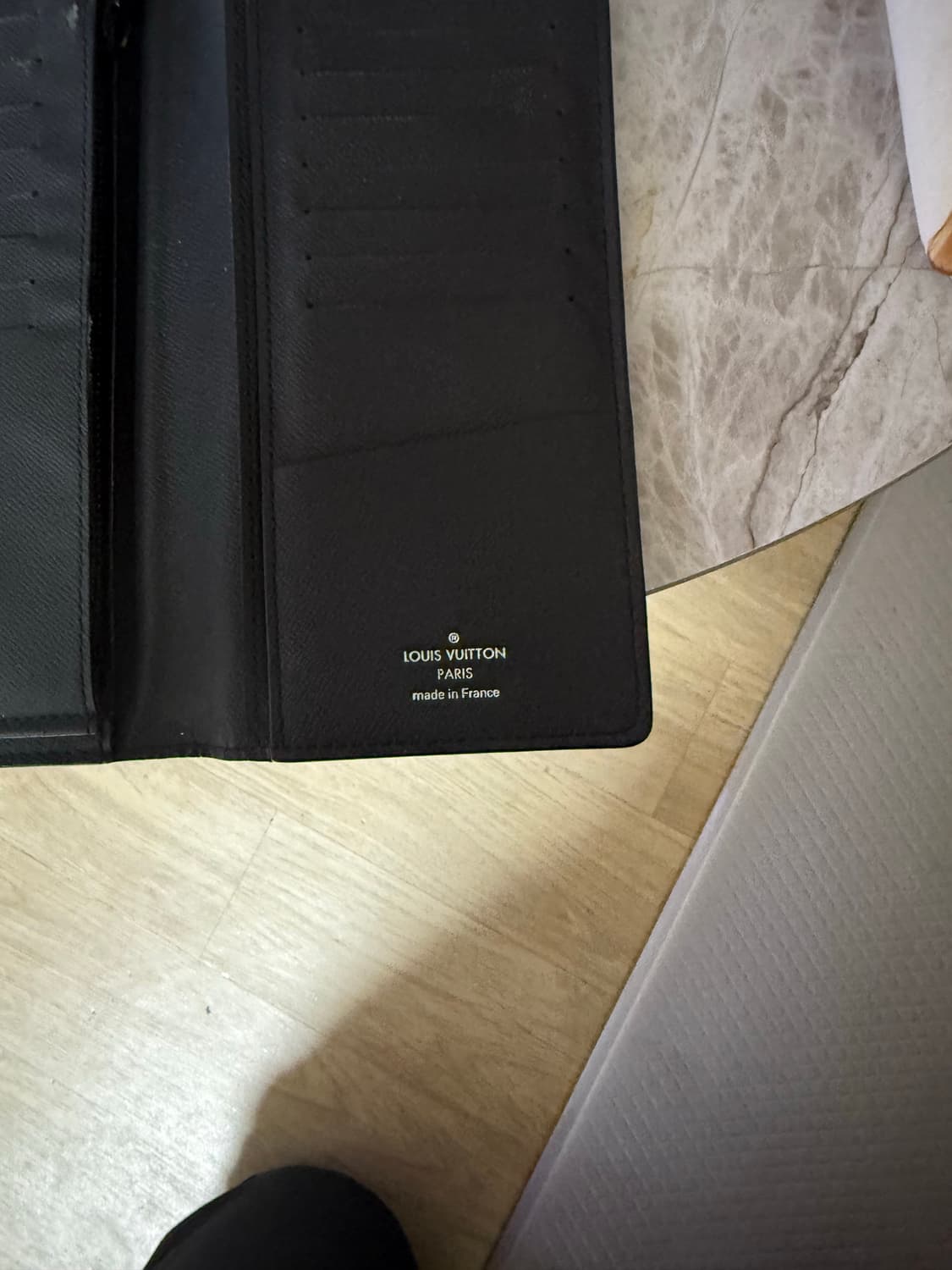 루이비통 갤럭시 장지갑 팝니다 상품이미지5