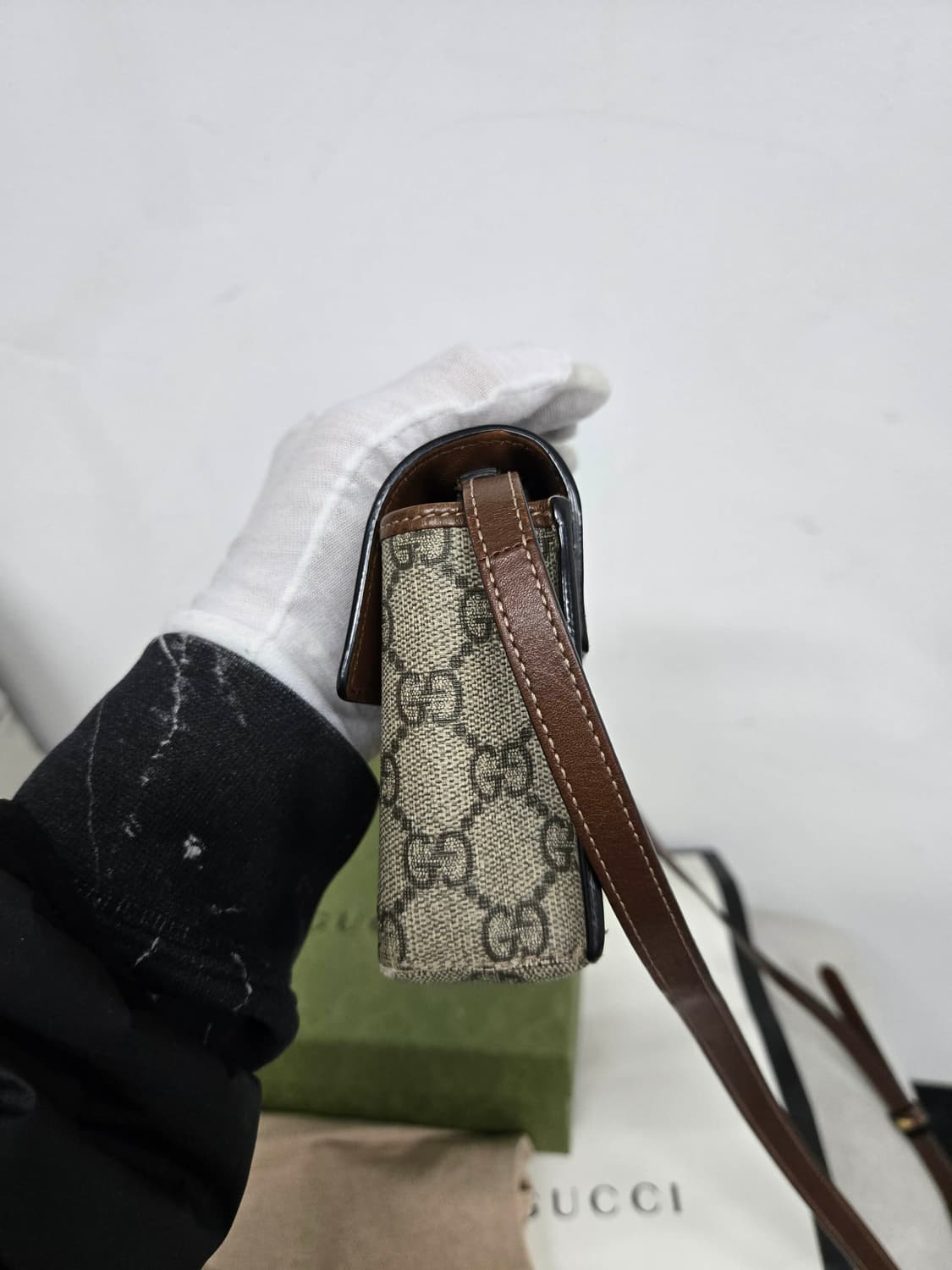 [보증서 정품] 구찌 패들락 크로스백 상품이미지4