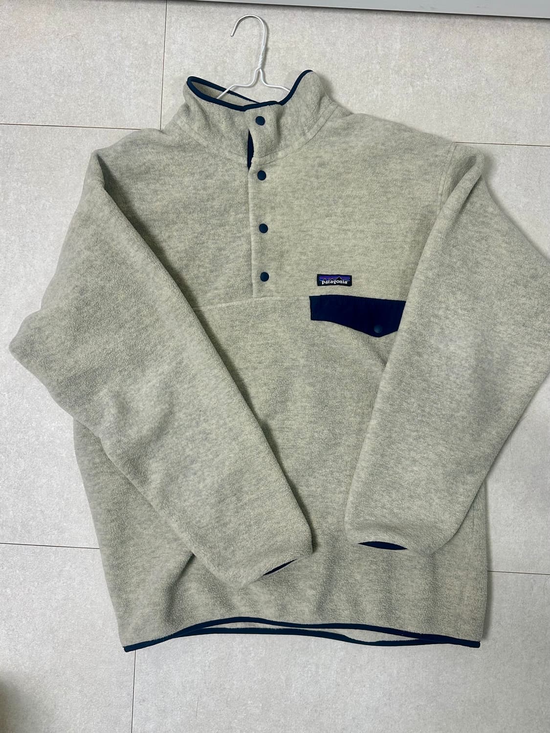 [L] 파타고니아 신칠라 라이트웨이트 오트밀 상품이미지1