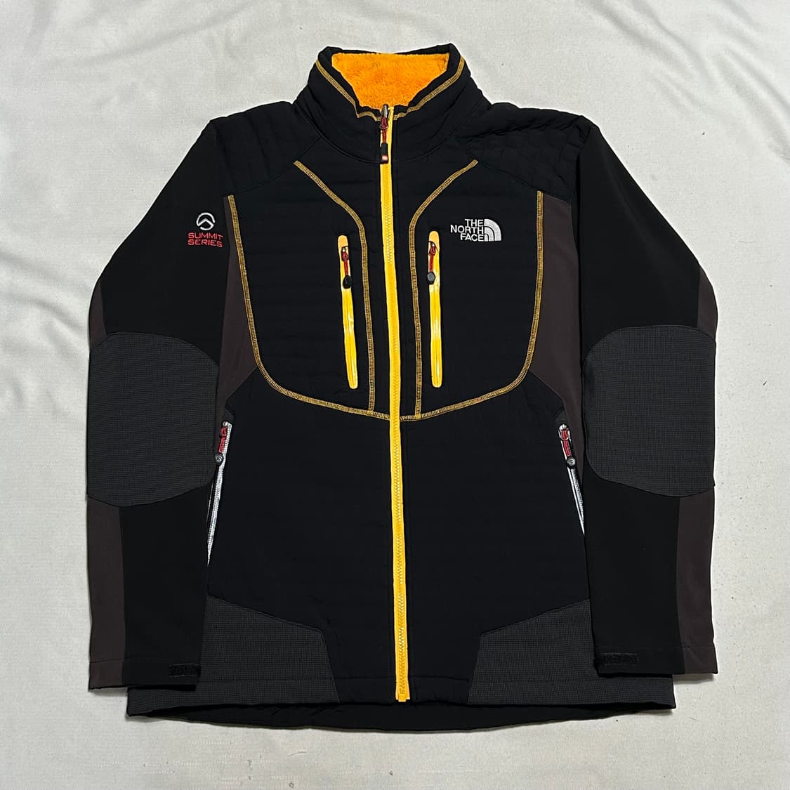 105 노스페이스 써밋 블랙 옐로우 배색 플리스 자켓 상품이미지2