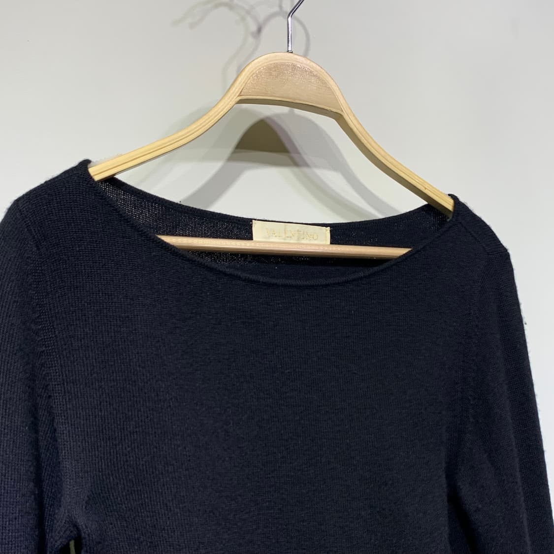 발렌티노 크롭 니트 판매합니다 상품이미지3