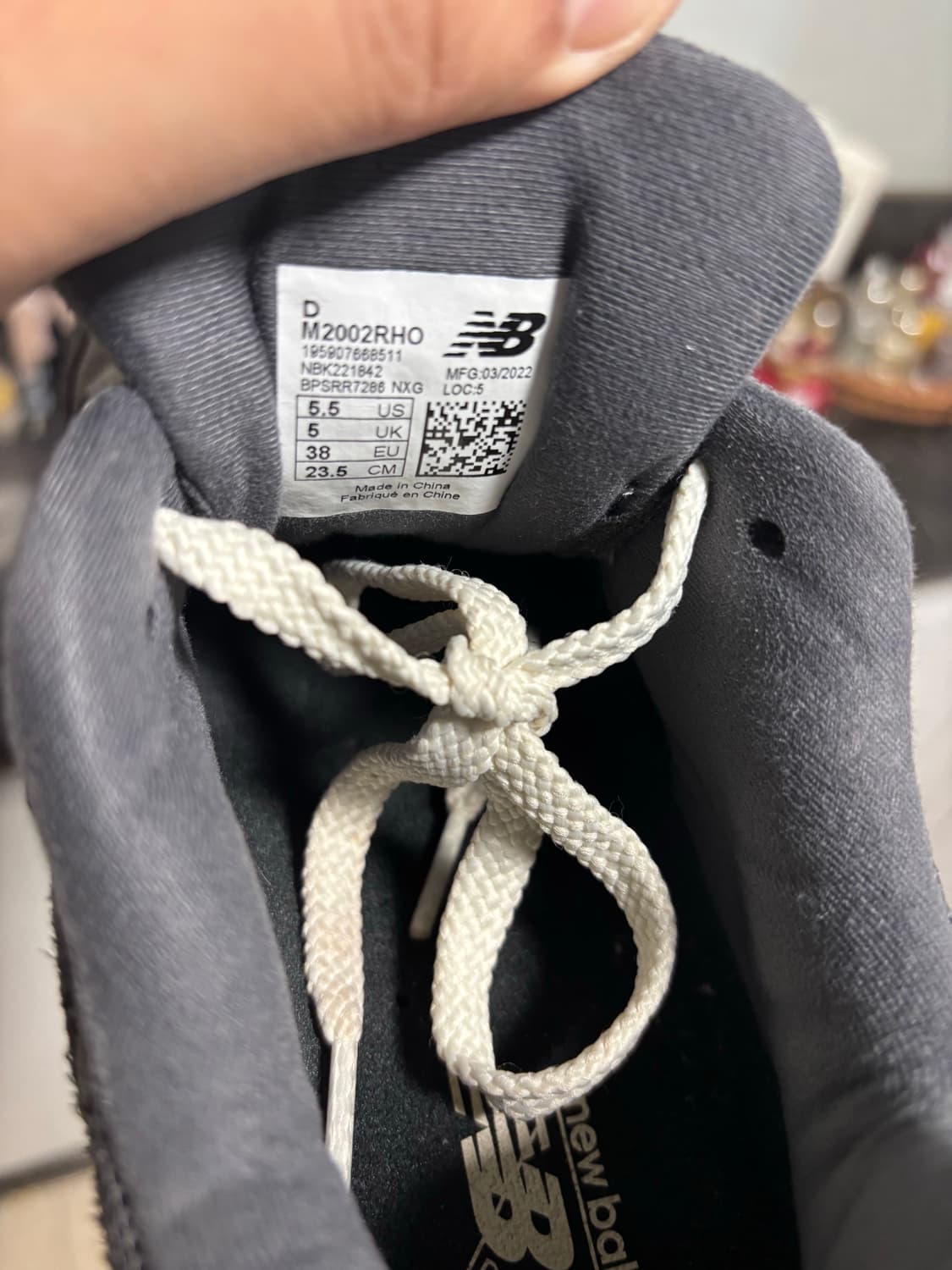 뉴발란스 2002R 스페셜 빈티지 블랙 그레이 상품이미지4