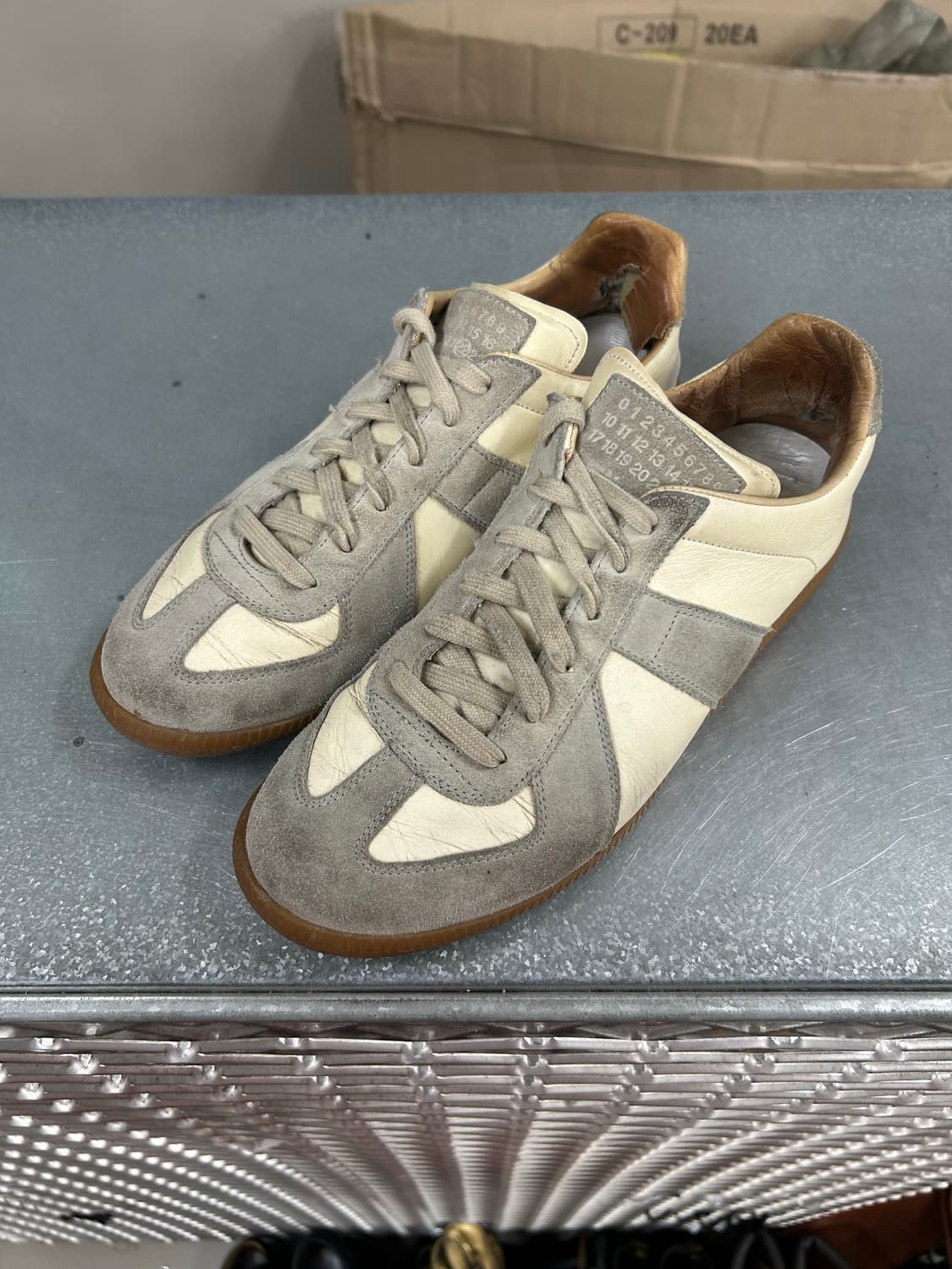 메종 마르지엘라 독일군 스니커즈 40.5 상품이미지2