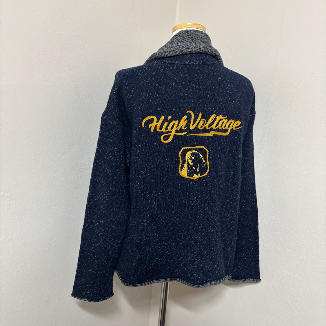 히스테릭글래머 백로고 자수 더블 브레스티드 쇼울 칼라 가디건 상품이미지2