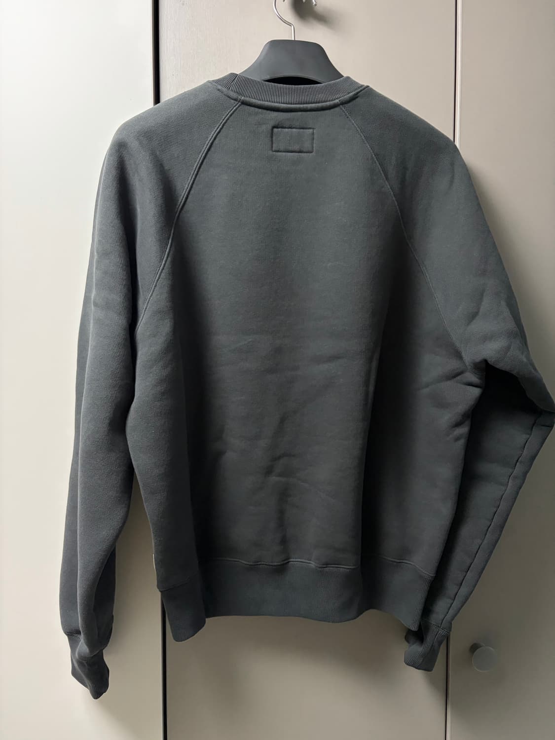 스투시 릴렉스 크루넥 (Washed Black) M사이즈 상품이미지2