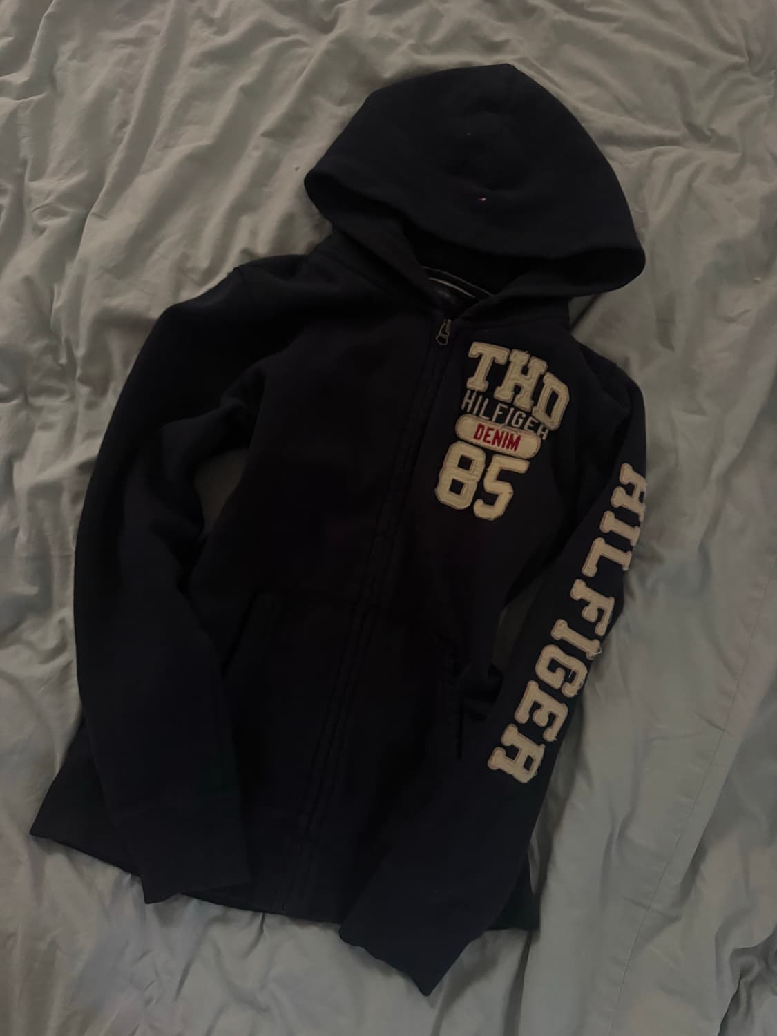 타미힐피거 화이트 패치 후드집업 상품이미지1