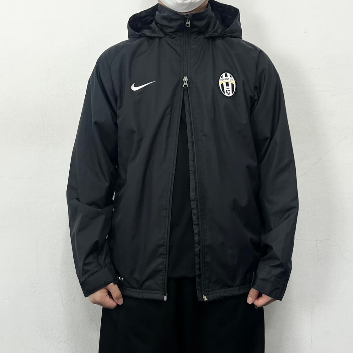 나이키 스우시 유벤투스 투웨이 바람막이 자켓 상품이미지2