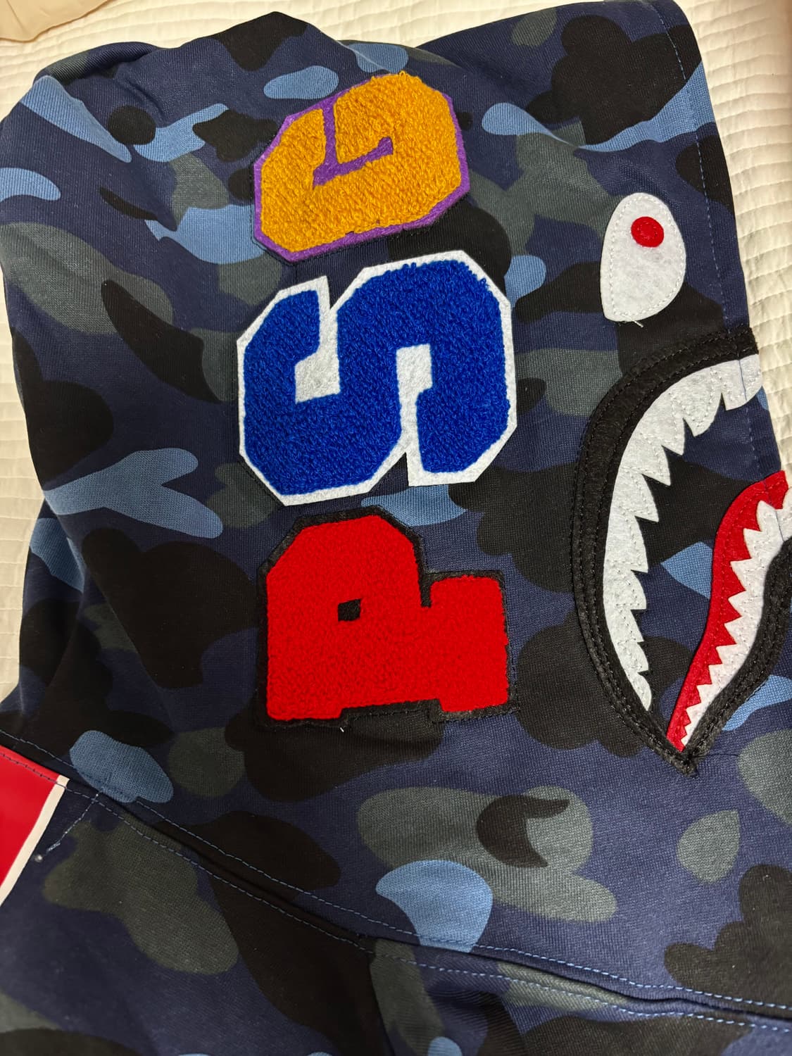 새상품 베이프 파리생제르망 샤크후드 L 상품이미지3