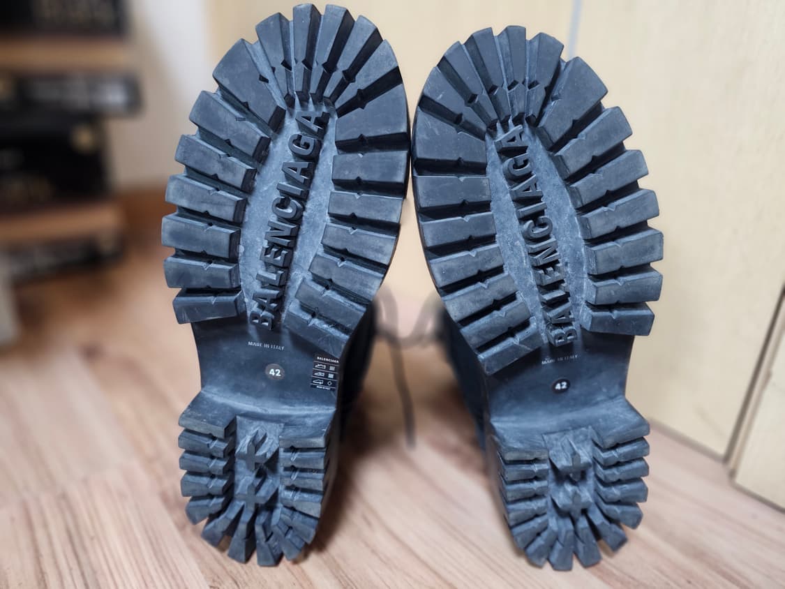 발렌시아가 컴벳 스트라이크 부츠 42 사이즈 상품이미지3