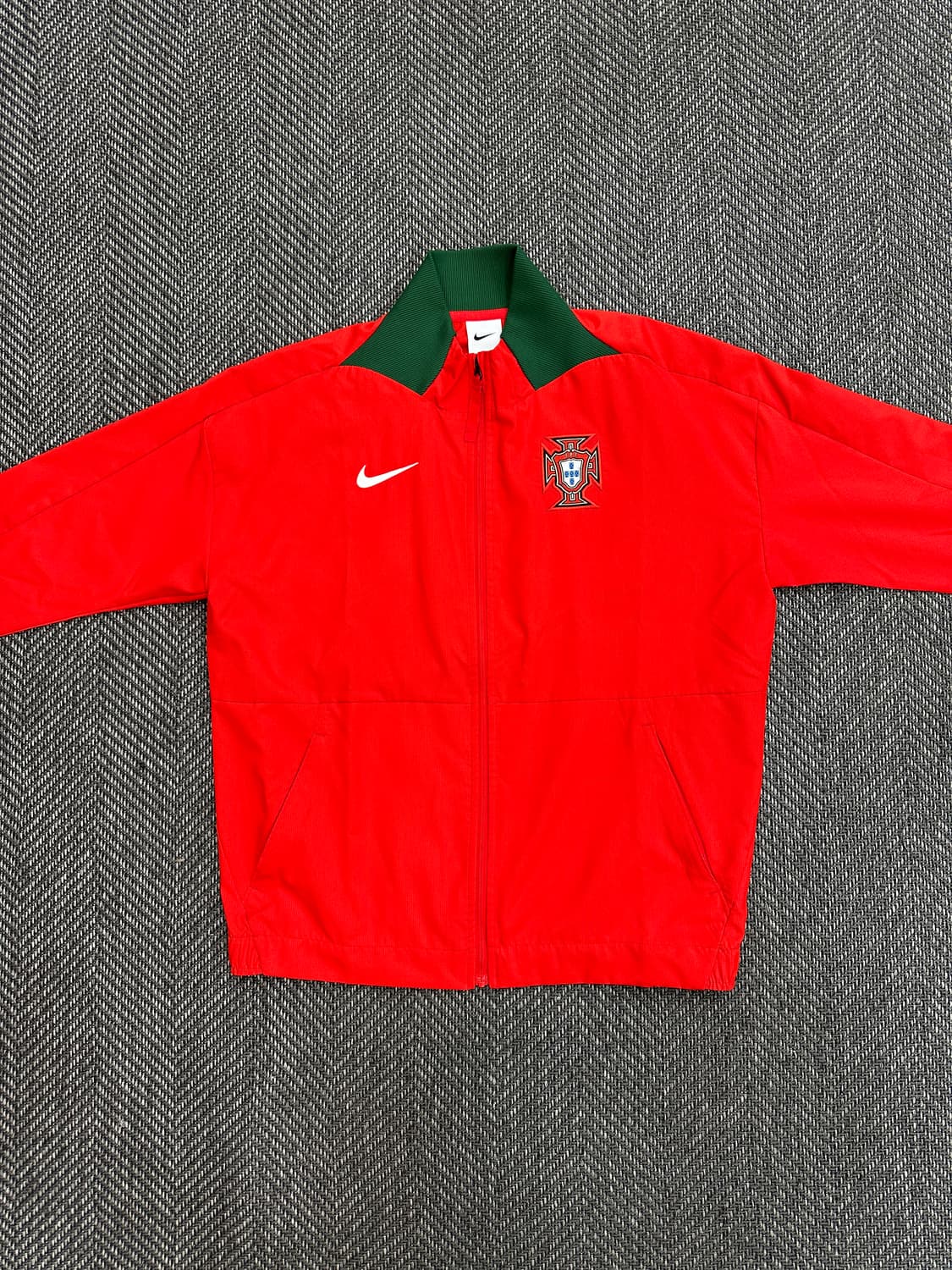나이키 포르투칼 바람막이 상품이미지2