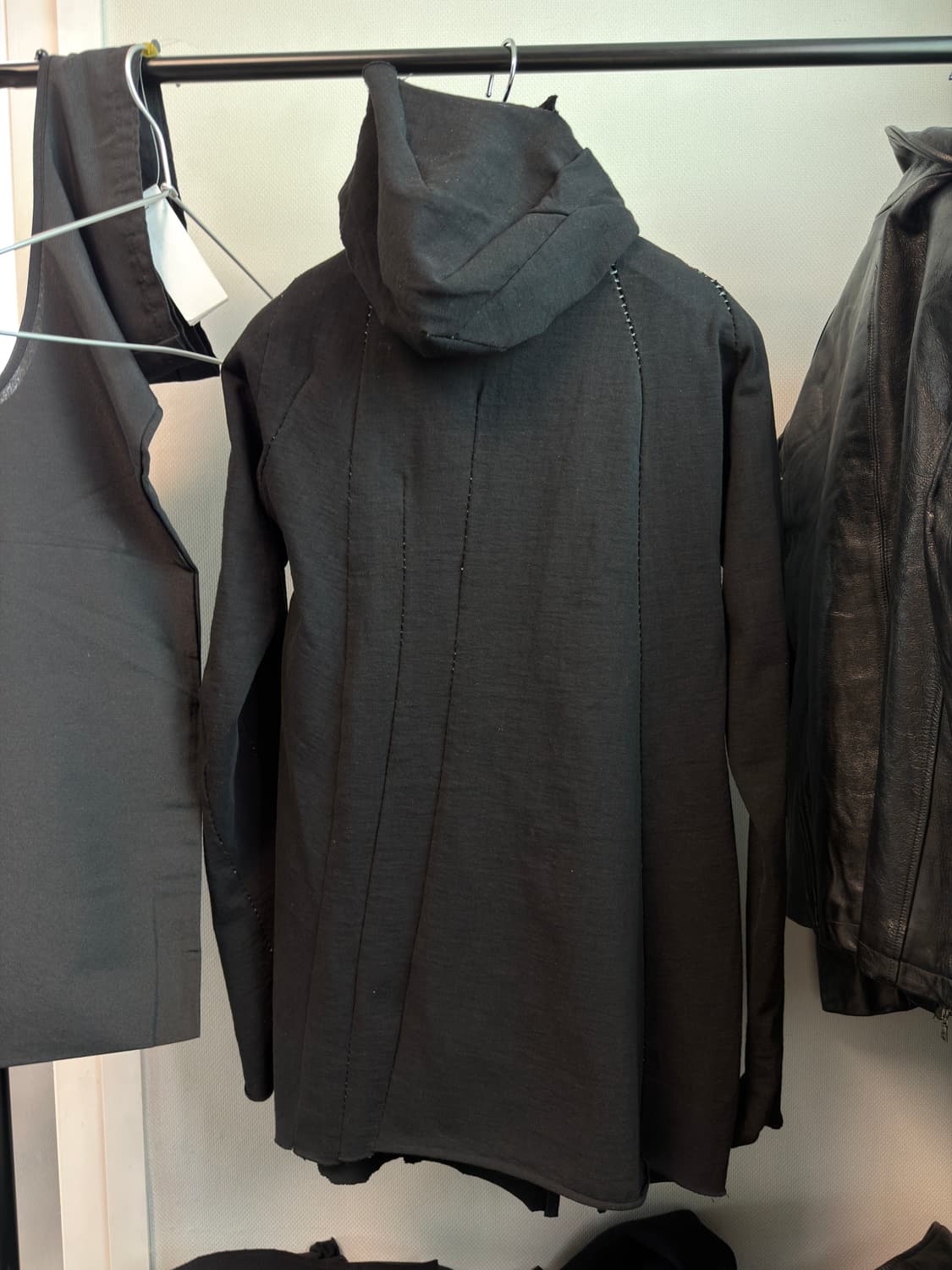 Leon Emanuel Blanck Distortion hooded 상품이미지4