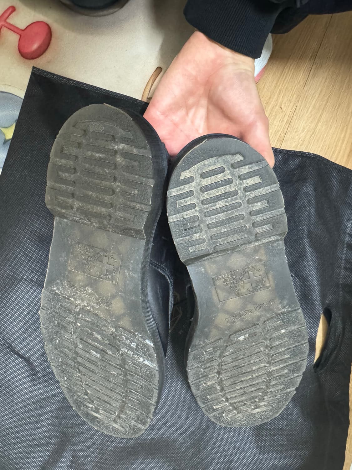 닥터마틴 블랙 더비 상품이미지4