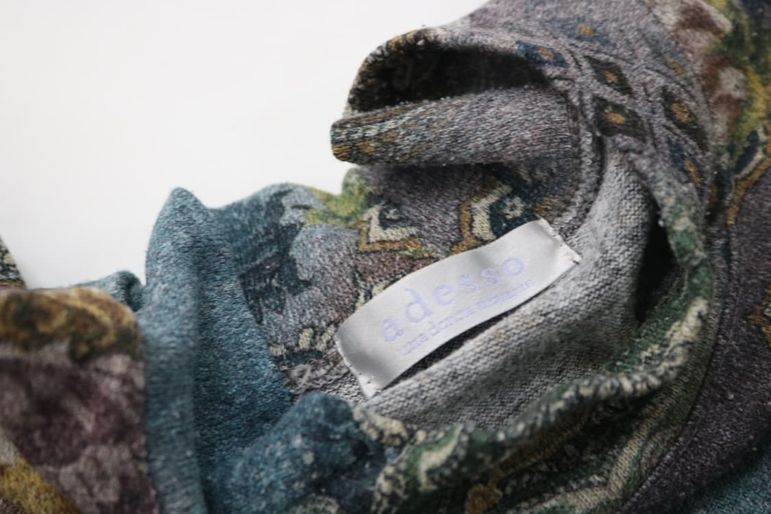 아데소(adesso) 빈티지 플라워 페이즐리 하프넥 니트 탑 (L) 상품이미지6