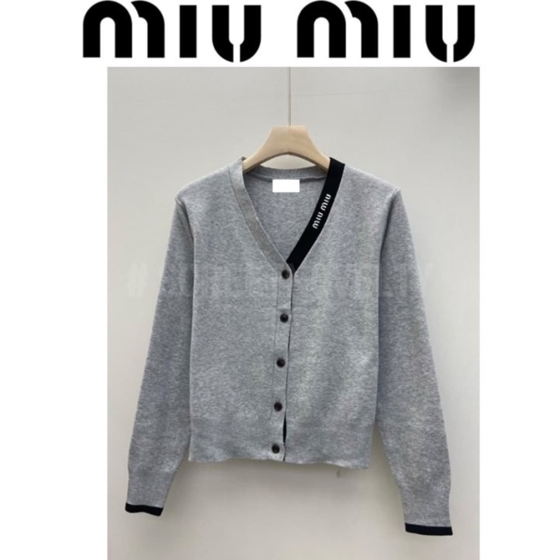 미우미우 한줄라인배색 가디건 상품이미지2