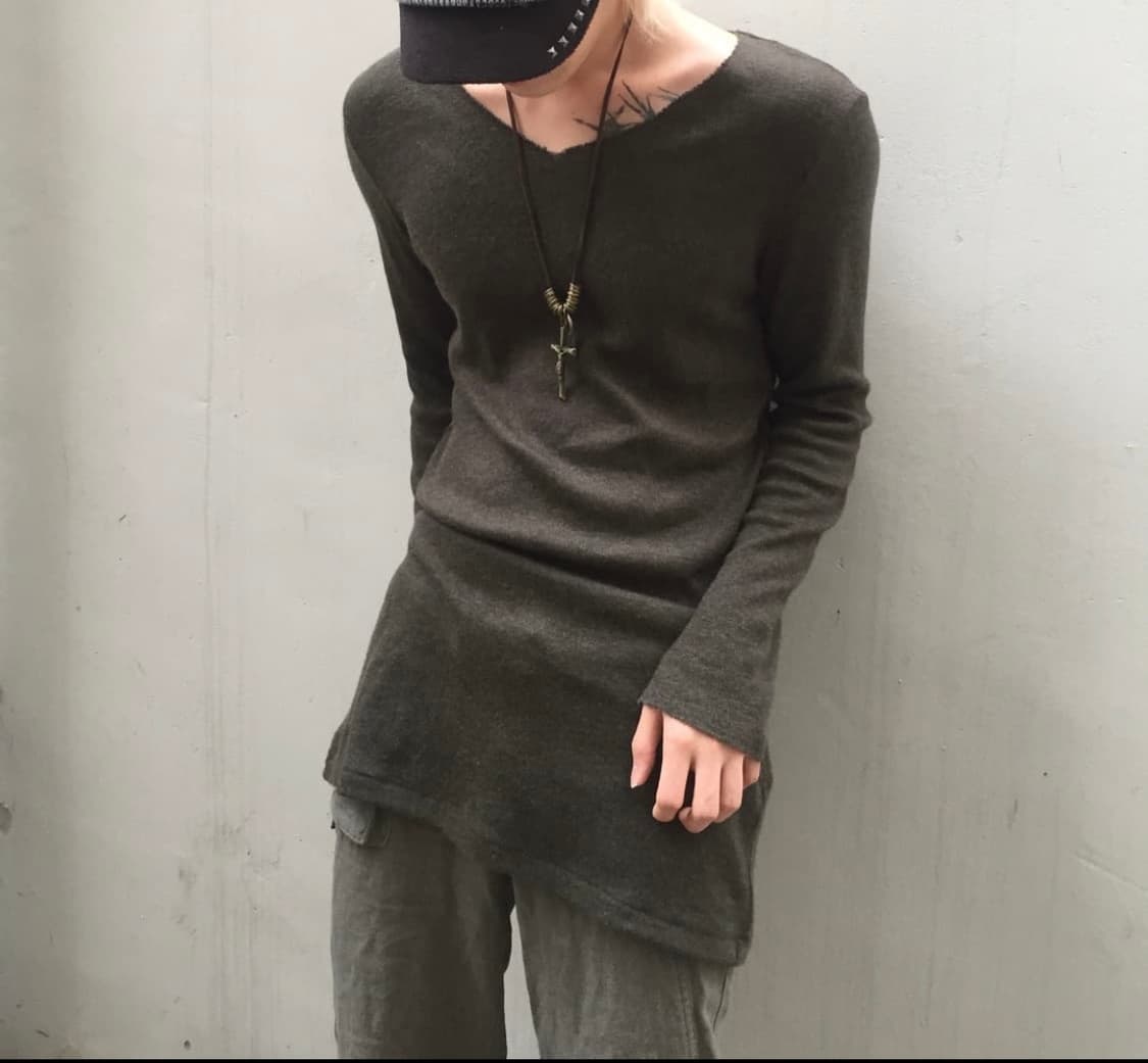 G.O.A slim fit grunge long sleeve 상품이미지1