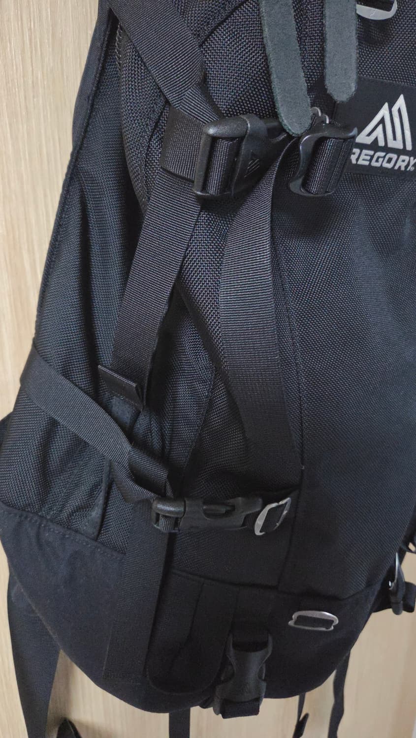 그레고리 데이앤하프 백팩 블랙 상품이미지4