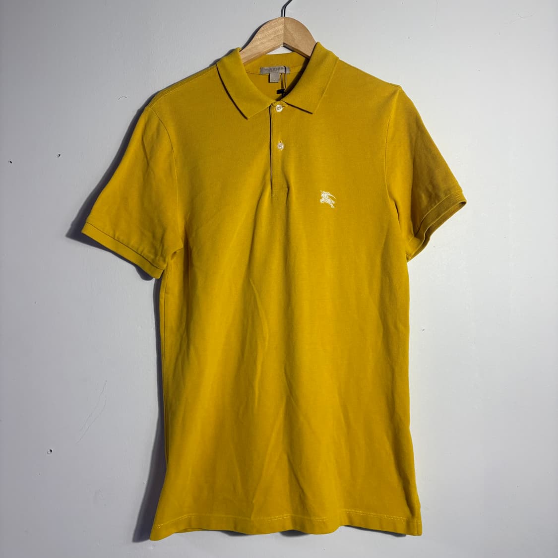 버버리 옐로우 반팔 카라티 (무료배송) 상품이미지3