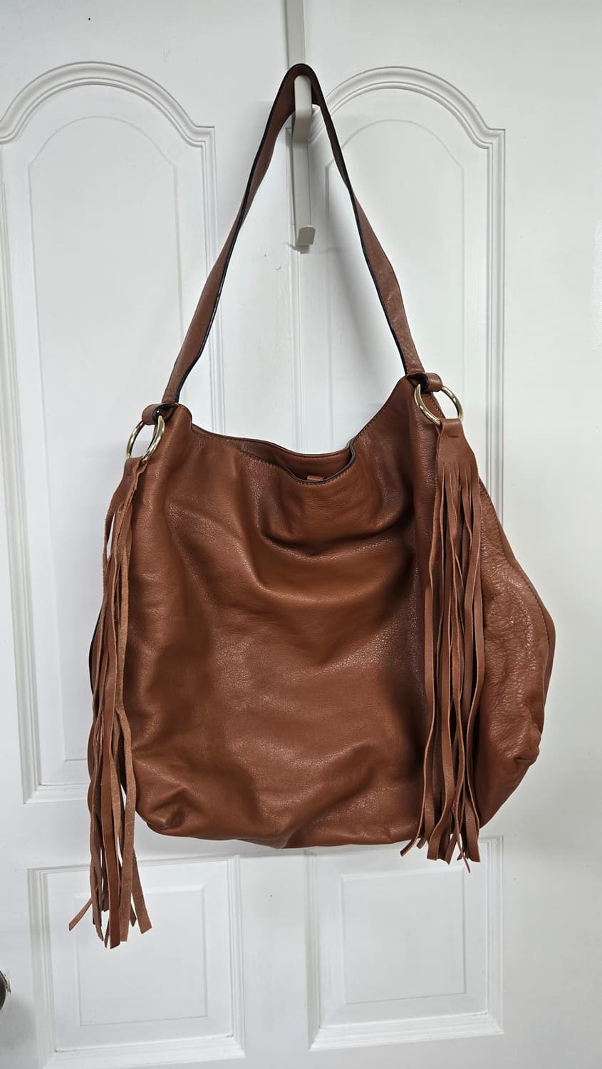 앤아더스토리즈 레더숄더백 상품이미지1